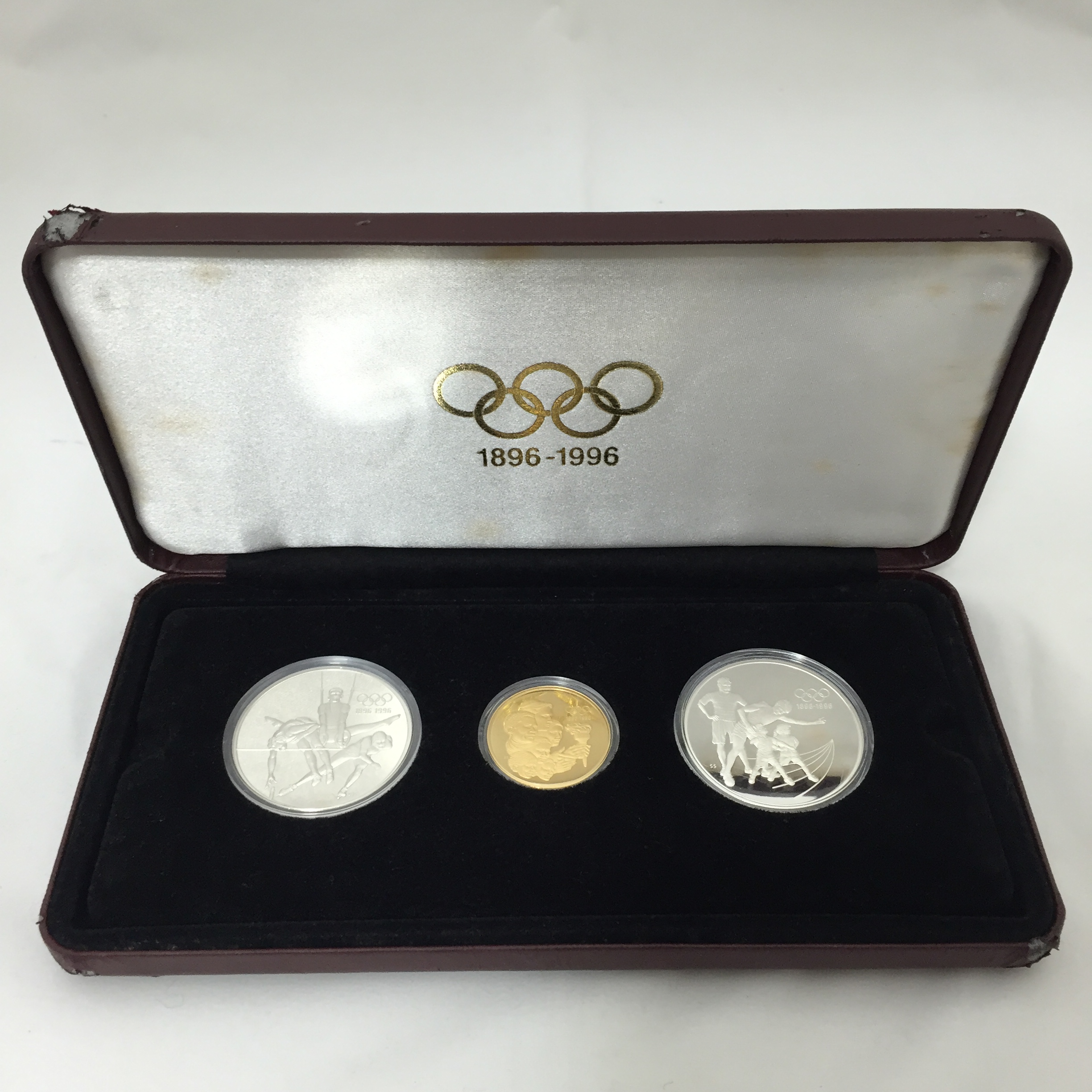 1992発行 IOCオリンピック100周年記念コインセット（K22 175カナダドル他） お買い取り致しました。ゴールドプラザ町田店