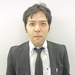スタッフ宮本