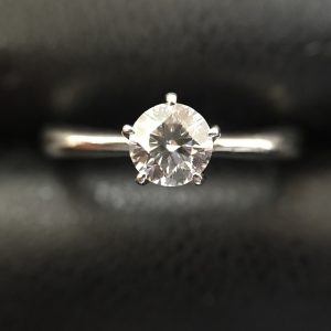 ゴールドプラザ東京銀座本店ダイヤモンド買取0.31ダイヤリング