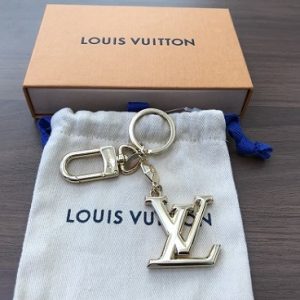 ルイ・ヴィトン（Louis Vuitton） ポシェットクレ・LVファセット 