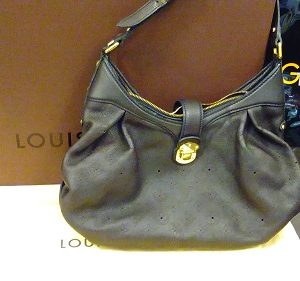 ルイ・ヴィトン（Louis Vuitton） モノグラム マヒナXS M95972