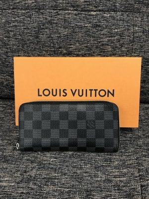ルイヴィトン（Louis Vuitton）ダミエグラフィット ポルトフォイユ