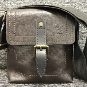 ルイヴィトン（Louis Vuitton）ユタ ユマ ショルダーバッグ カフェ