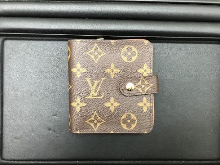 ルイ・ヴィトン(louis vuitton) モノグラム コンパクトジップ M61667