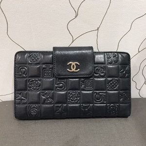 CHANEL シャネル アイコン柄 財布