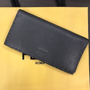 フェンディ(FENDI) セレリア 2つ折り長財布 7M/0186 Bランク -ゴールド ...