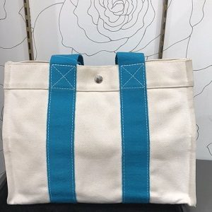 エルメス(HERMES) ガバスプラージュ ドーヴィルPM キャンバス 水色×白 トートバッグ Cランク -ゴールドプラザ東京上野御徒町店