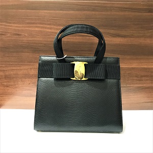 サルヴァトーレ・フェラガモ(Salvatore Ferragamo) ヴァラ リボン ...