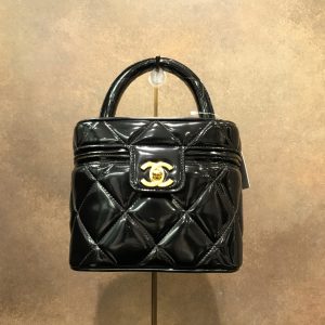 シャネル(CHANEL) マトラッセ ハートミラー バニティ バッグ ココ ...