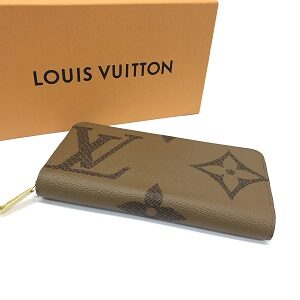 ルイ・ヴィトン(Louis Vuitton)モノグラムジャイアントジッピーウォレットM69353買取実績画像