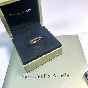 ヴァンクリーフ&アーペル(Van Cleef & Arpels) ペルレ ゴールドパール リング スモールモデル 750 Bランク ヴァンクリーフ& アーペル買取相場 ゴールドプラザ神奈川横浜店