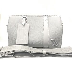 ルイ・ヴィトン（Louis Vuitton）アエログラム･レザー　シティ・キーポル　M59328　買取　相場