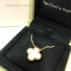 ヴァンクリーフ&アーペル(Van Cleef & Arpels) 買取相場　買取