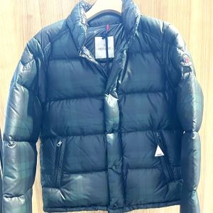 モンクレール（MONCLER） 買取相場