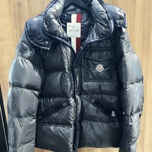 モンクレール（MONCLER）買取相場　