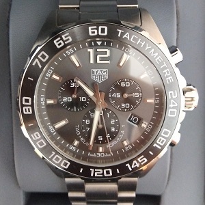 タグホイヤー（TAG　HEUER）　フォーミュラ1　CAZ1011　クォーツ　SS×セラミック　クロノグラフ　付属品完品　Aランク　タグホイヤー買取相場