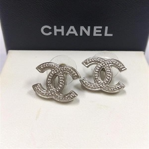 シャネル(CHANEL) ピアス　ココマーク　メッキ　AＢランク　シャネル買取相場