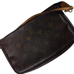 ルイ・ヴィトン(Louis Vuitton)　ポシェット　アクセソワール　モノグラム M51980　旧型　Cランク　ルイ・ヴィトン買取相場