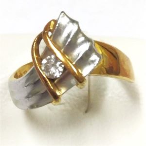 ダイヤモンド　D(0.11ct　H I1 K18/Pt900 リング　ダイヤモンド買取相場