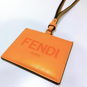 フェンディ（FENDI）定期入れ IDケース　ロゴ ペカン ネックストラップ付き　8M0452　オレンジ/革 Bランク　フェンディ買取相場