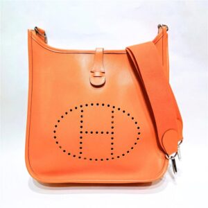 エルメス（HERMÈS）　ショルダーバッグ　エヴリン3GM　L刻印　ｼﾙﾊﾞｰ金具　　ヴォーエプソン／フー　Bランク　エルメス買取相場