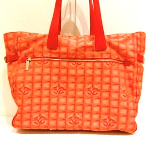 シャネル(CHANEL) ニュートラベルライン トートバッグ A15825 買取相場