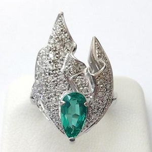 エメラルド E(1.55ct ダイヤモンド MD(0.41ct Pt900 リング 買取相場-ゴールドプラザ東京吉祥寺店(東京都武蔵野市)｜宝石買取実績