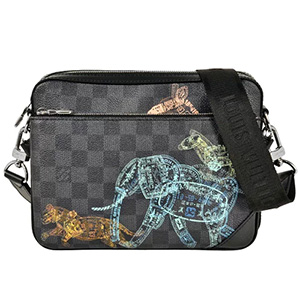 ルイ・ヴィトン(Louis Vuitton) ショルダーバッグ トリオメッセンジャー ダミエ グラフィット N58040 Bランク 買取相場