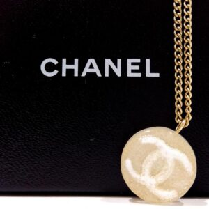 シャネル(CHANEL) ネックレス ココマーク 03A ホワイトボタン Bランク 買取相場