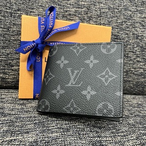 ルイ・ヴィトン(Louis Vuitton) モノグラムエクリプス ポルトフォイユマルコNM M62545 Sランク 買取相場