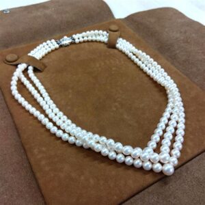 ミキモト(MIKIMOTO) K18WG 3連パールネックレス 買取相場-千葉店(千葉県千葉市)｜ブランド買取実績