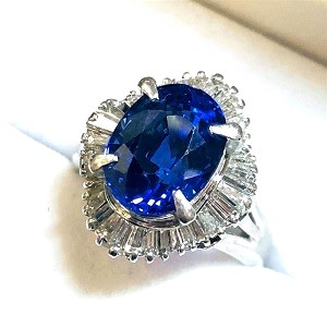 サファイア S(5.49ct メレダイヤ MD(0.77 Pt900 リング 買取相場