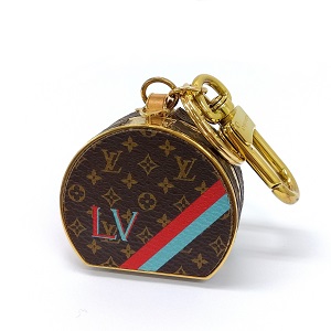 ルイ・ヴィトン(Louis Vuitton) キーホルダー ポルト クレ ボワット シャポー モノグラム M63089 Bランク 買取相場