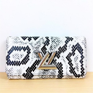ルイ・ヴィトン(Louis Vuitton) ポルトフォイユツイスト パイソン LVロゴ 11D363 Bランク ルイ・ヴィトン買取相場-千葉店(千葉県千葉市)｜ブランド買取実績