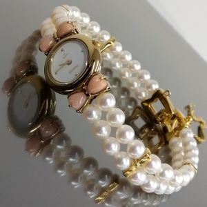 タサキ(TASAKI) 時計 2連パールベルト リボン クォーツ ABランク 買取相場