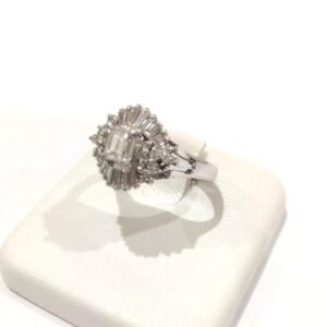 ダイヤモンド D(0.304ct MD0.59ct Pt900 リング 買取相場
