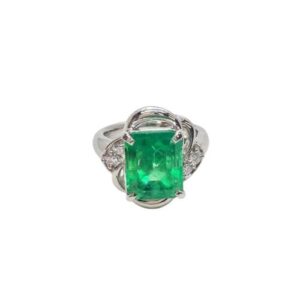 エメラルド E(4.81ct メレダイヤ MD(0.12ct Pt900 リング 買取相場