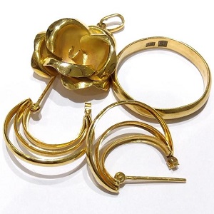 18金(K18) アクセサリー  ピアス リング トップ 買取相場