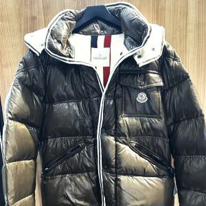 モンクレール(MONCLER) ダウンジャケット ブラウン Aランク 買取相場-町田店(東京都町田市)|ブランド買取実績