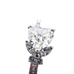 ダイヤモンドD（1.018ct SI2 GOOD メレダイヤ MD(0.31ct Pt900 買取相場
