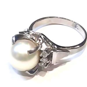 パール (直径9mm ダイヤモンド MD(0.15ct リング Pt900 買取相場