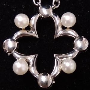 タサキ(TASAKI) パール ネックレス シルバーメッキ 買取相場