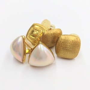 K18(18金) アクセサリー 石付イヤリング5点 買取相場