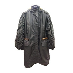 ルイ・ヴィトン(Louis Vuitton) ジップコート ナイロンフード付 サイズ36 Bランク 買取相場