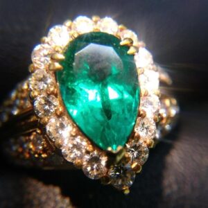 エメラルド E(2.21ct MD1.50ct K18 リング 買取相場