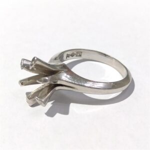 プラチナ900(Pt900) アクセサリー リング 土台 買取相場