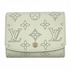 ルイ・ヴィトン(Louis Vuitton) 二つ折り財布 ポルトフォイユ･イリス コンパクト M28068 モノグラム マヒナ Aランク 買取相場