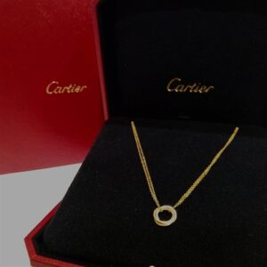 カルティエ(Cartier) ベビートリニティ ネックレス 750 Aランク 買取相場