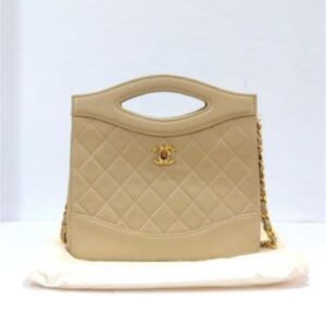シャネル(CHANEL) チェーンショルダー ベージュ ラムスキン Bランク 買取相場
