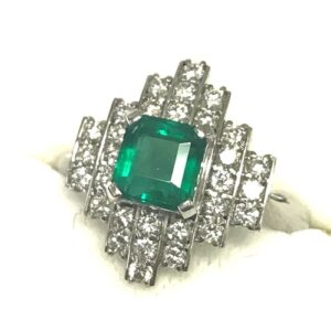 エメラルド(E1.46ct メレダイヤ (MD0.41ct Pt900 リング 買取相場